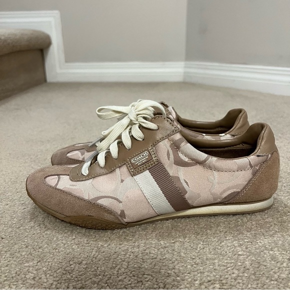 Coach Kinsley Sneakers - Picture 7 of 9